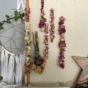 Dried 🥀 Roses